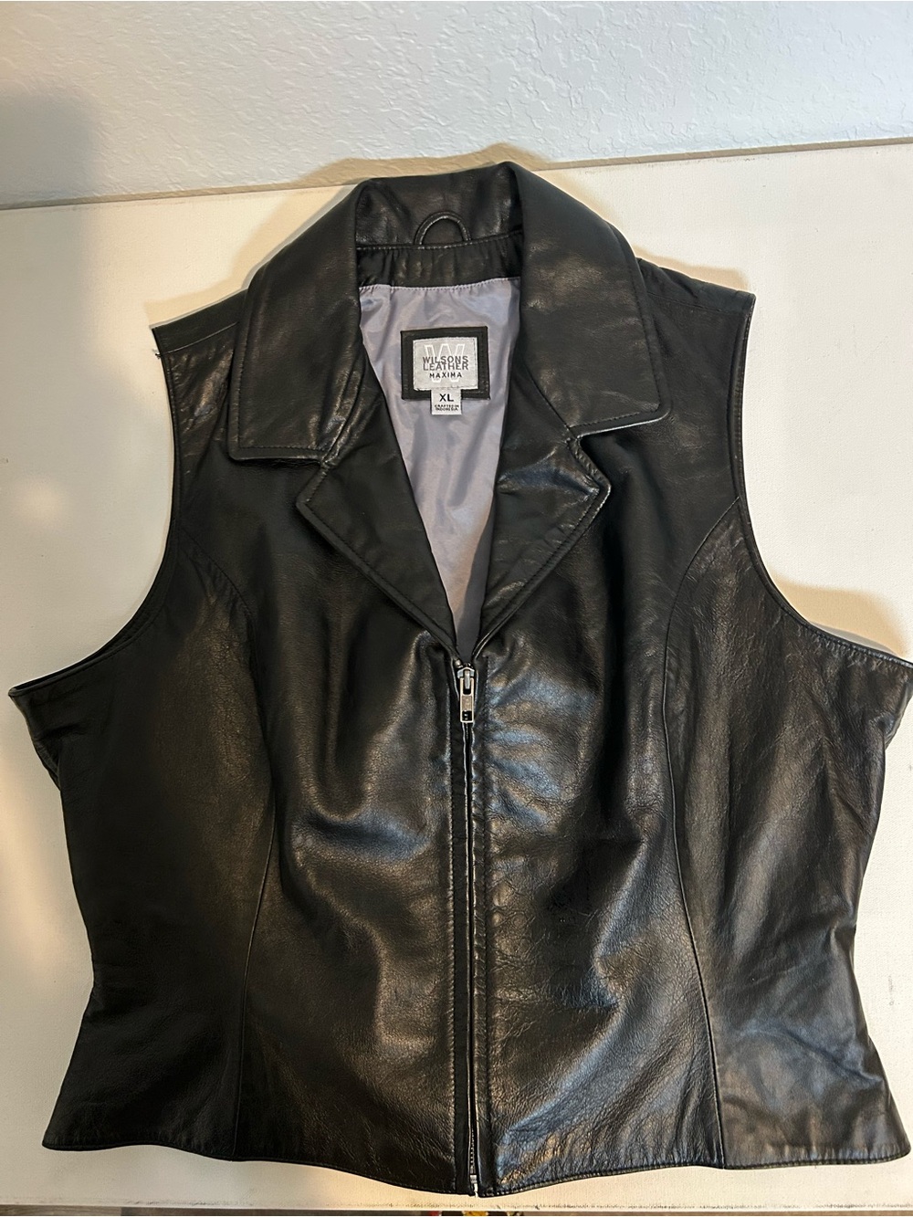 Maxima Black Leather Zip-Front Sleeveless Vest